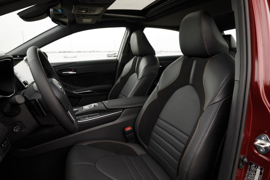Интерьер Toyota Avalon Touring 2018 года  (фото 28 из 41)